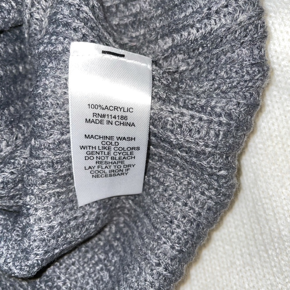 89+Madison sweater size large - Picture 4 of 4